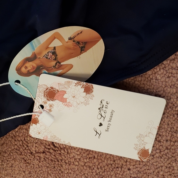 NWT Love Flower Swimsuit - Picture 6 of 7